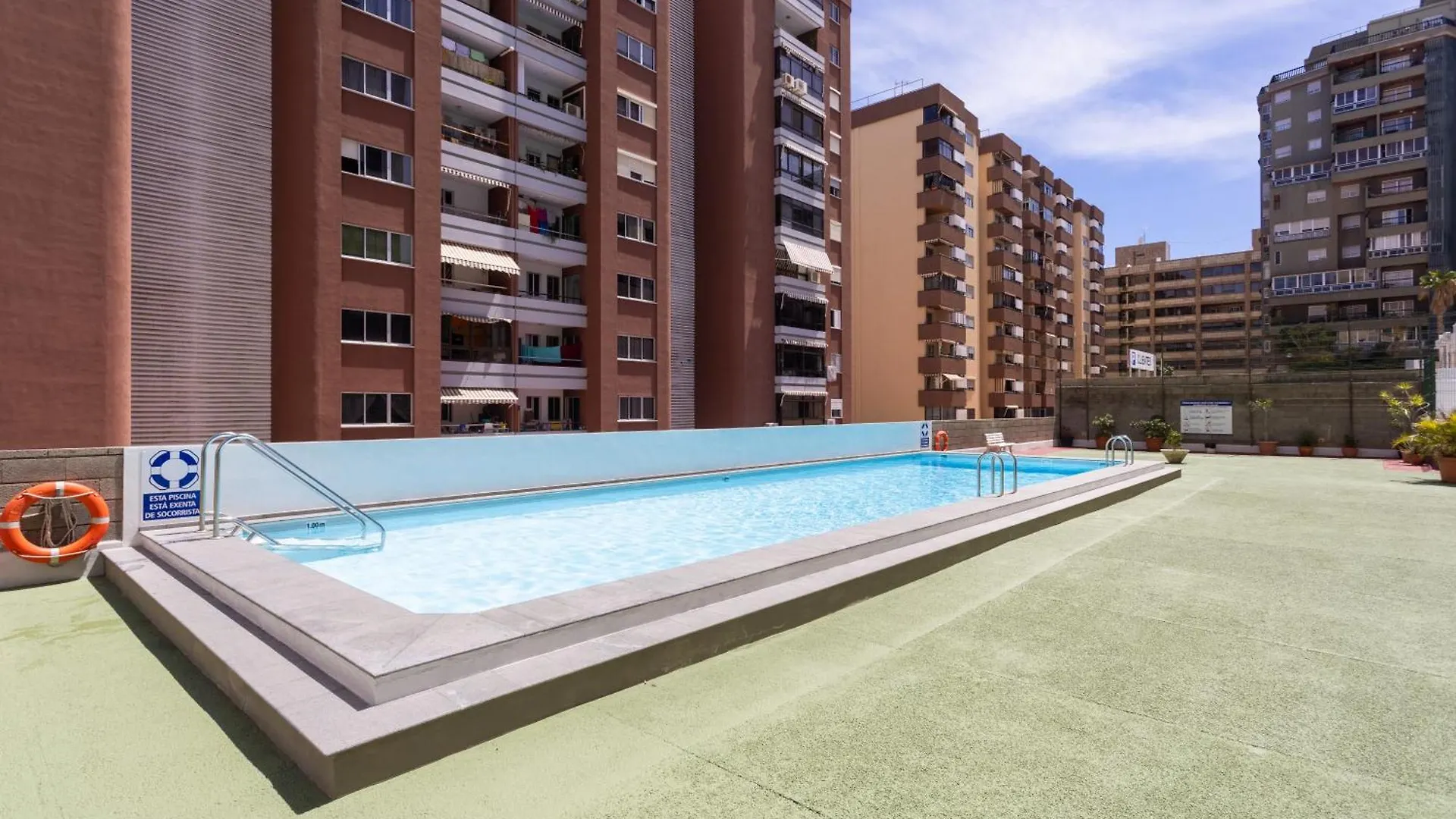 Home2Book Bright Apt & Communal Pool Santa Cruz Spain